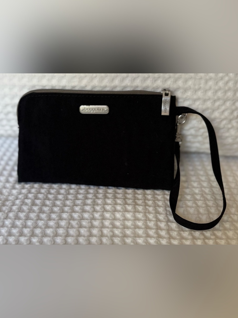 Baggallini mini bag
